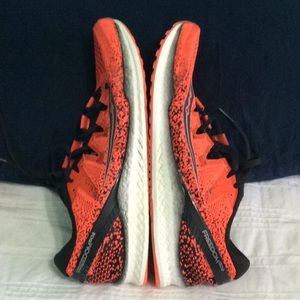 Saucony Freedom ISO 2 Men’s size 12